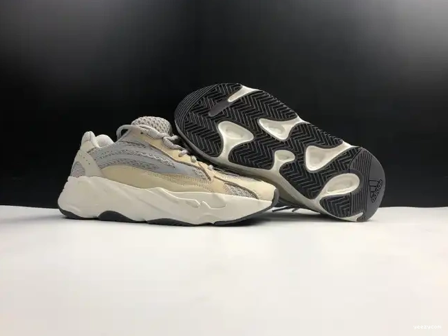 GY7924 Boost Cream Adidas 700 Yeezy V2 Cream 0706